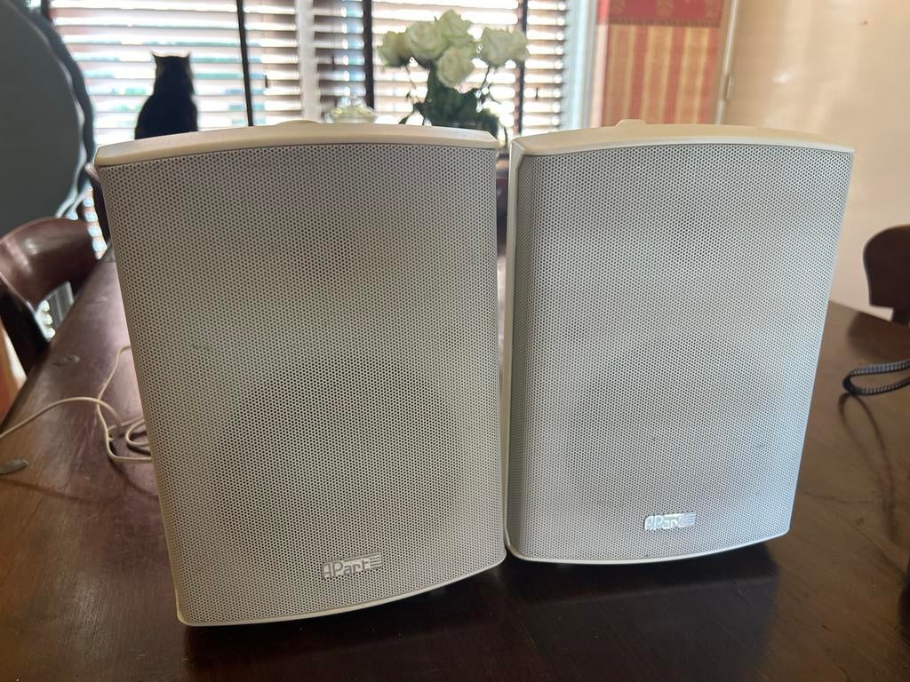 Apart SDQ5P 2x30W actieve speakers - Compleet met kabels, Overige merken, Gebruikt, Ophalen of Verzenden, Minder dan 60 watt