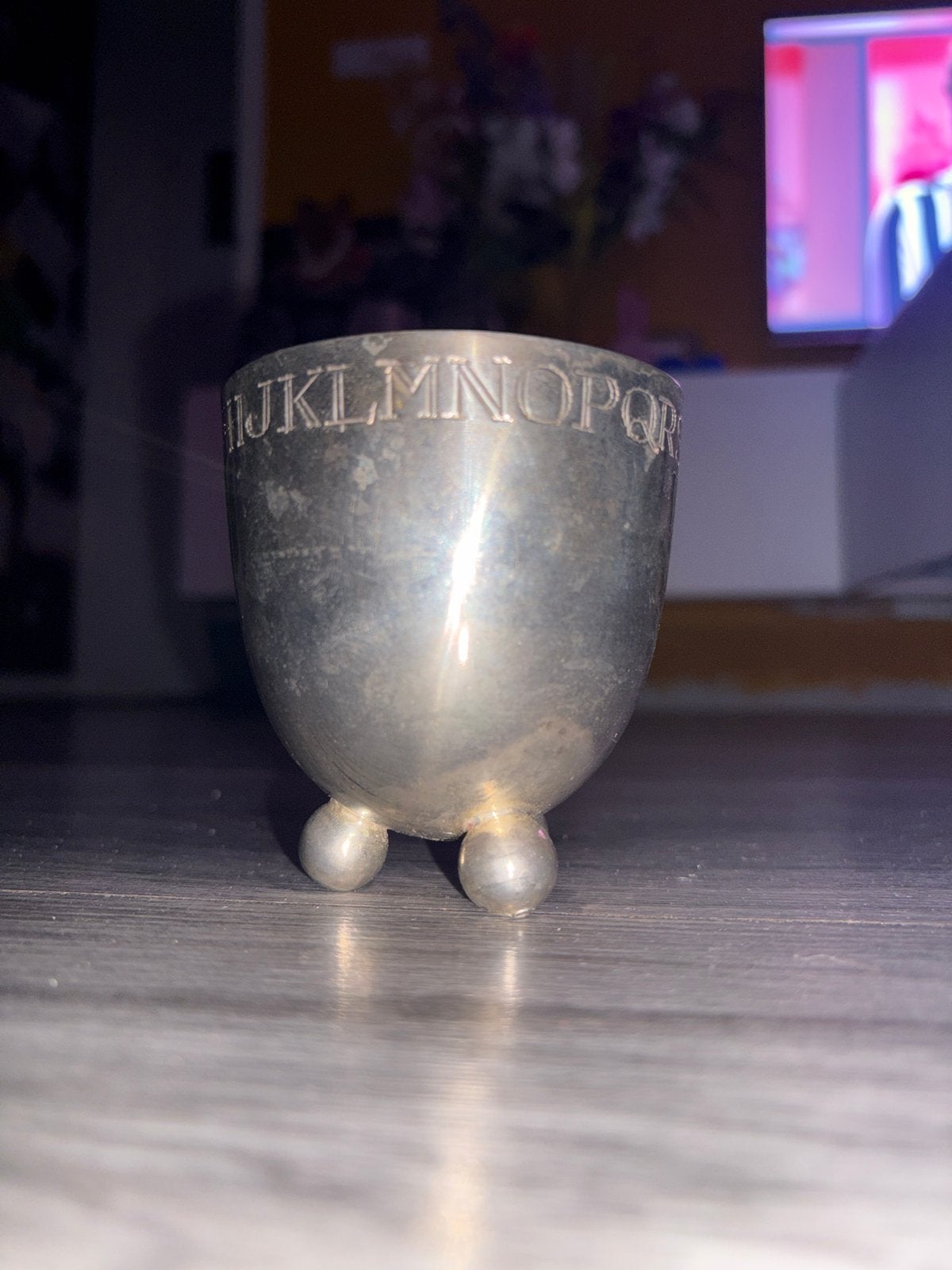 Art Deco Verzilverde Beker met Alfabetgravure - Bolpootjes, Ophalen of Verzenden