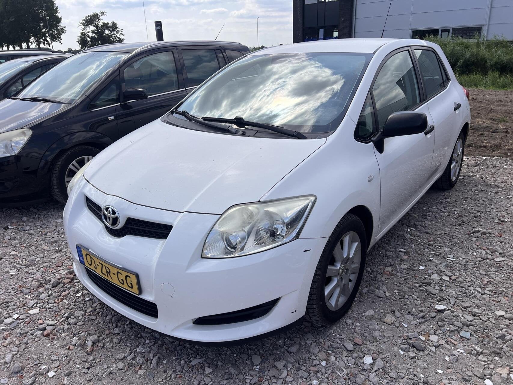 Toyota Auris 2.0 D-4D Terra Airco Clima Trekhaak Nette staat, Auto's, 1998 cc, Gebruikt, 4 cilinders, Wit