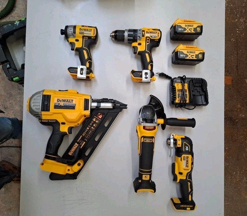 dewalt set nieuw met tas en accu's, Ophalen