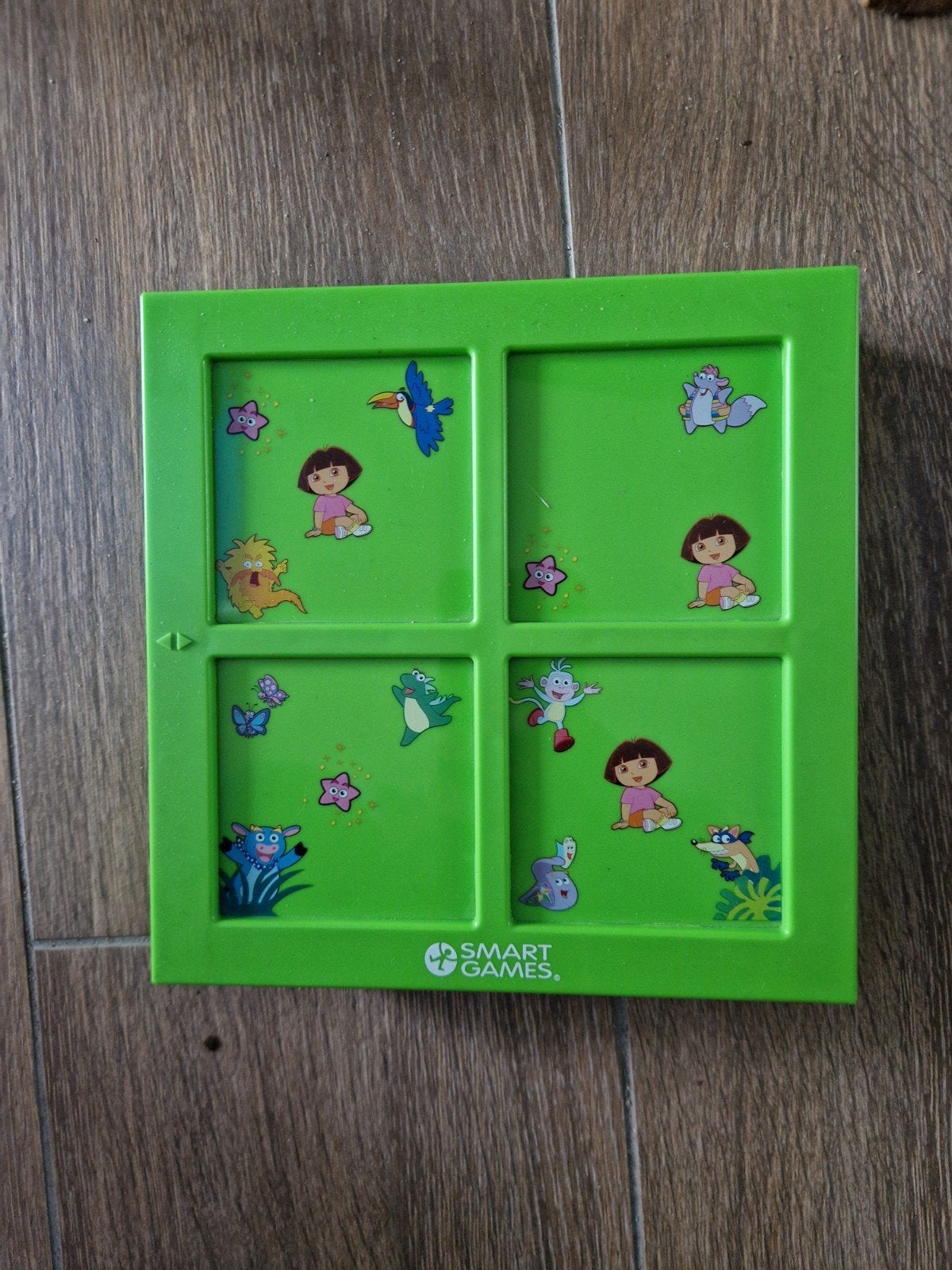 Dora zoekt haar vriendjes - van het merk SmartGames., Een of twee spelers, Ophalen, Gebruikt, SmartGames