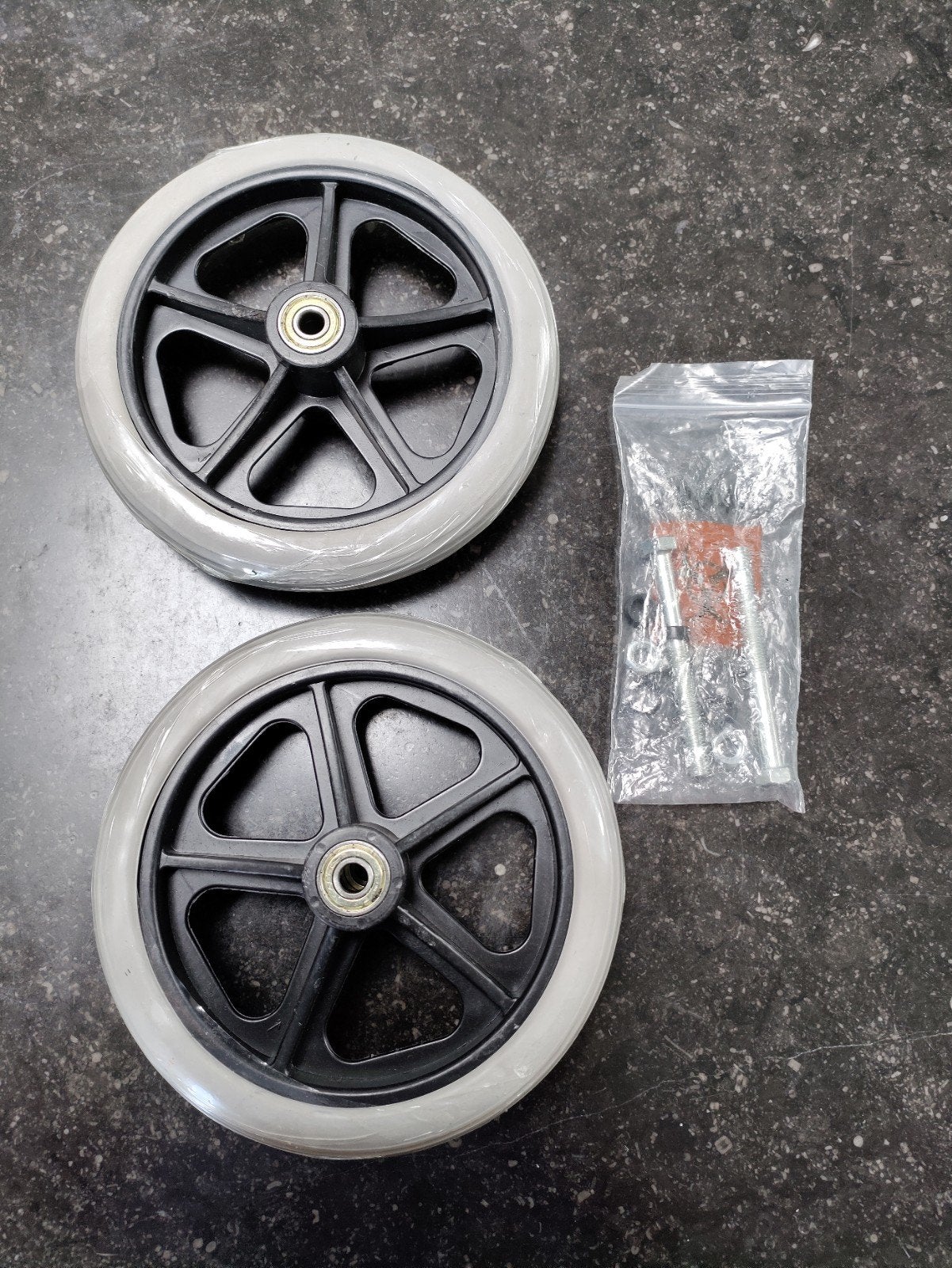 Nieuwe rolstoelwieltjes 7 inch, Diversen, Ophalen of Verzenden, Nieuw