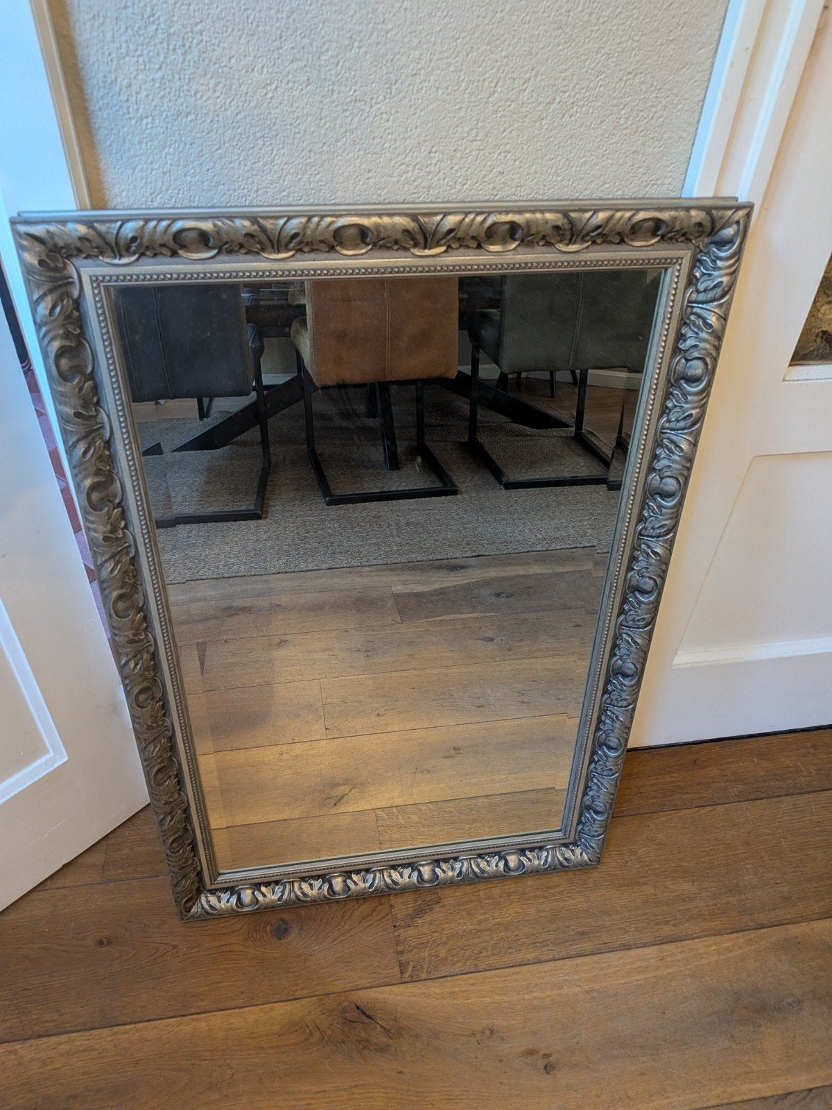 Zilveren Barok Spiegel (61 x 91 cm)
Mooie, nette wandspiegel, Ophalen, Zo goed als nieuw, Minder dan 100 cm, Rechthoekig