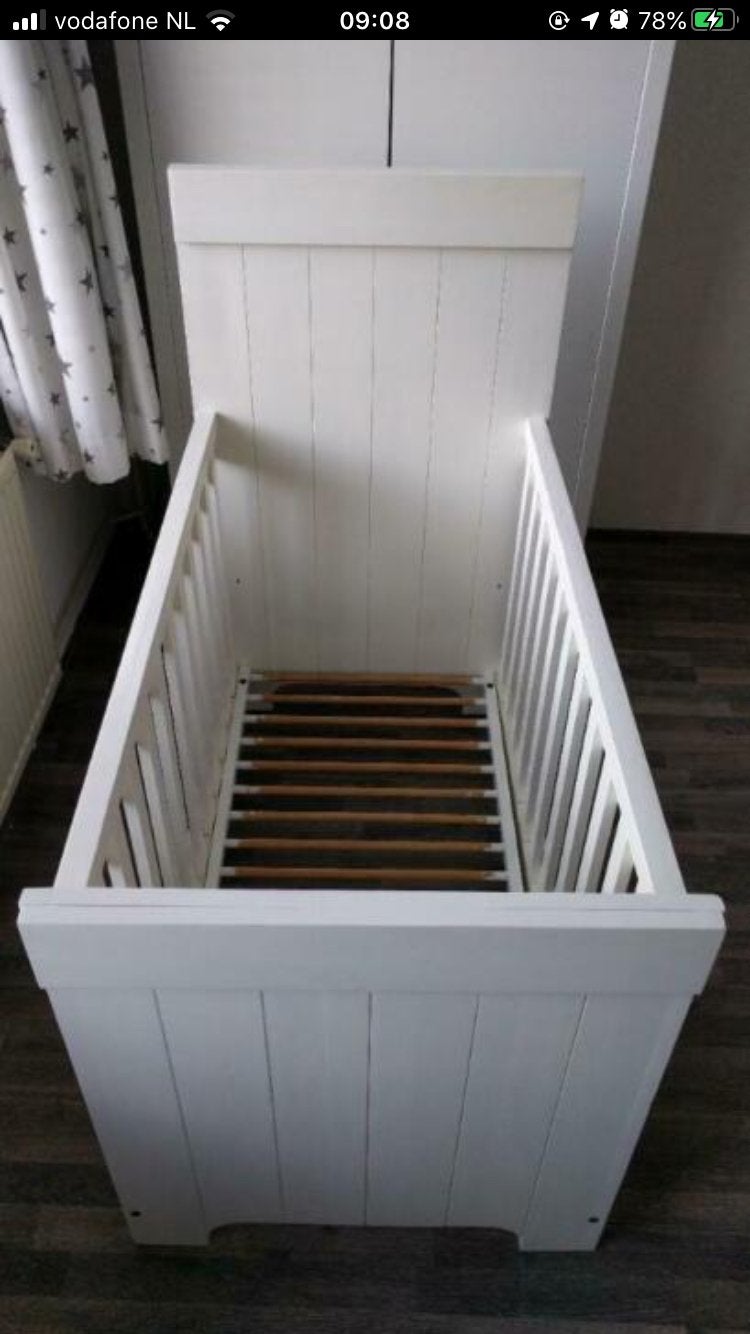 Baby kamer. Ledikant, commode en kast, Ophalen, Gebruikt, Jongetje of Meisje