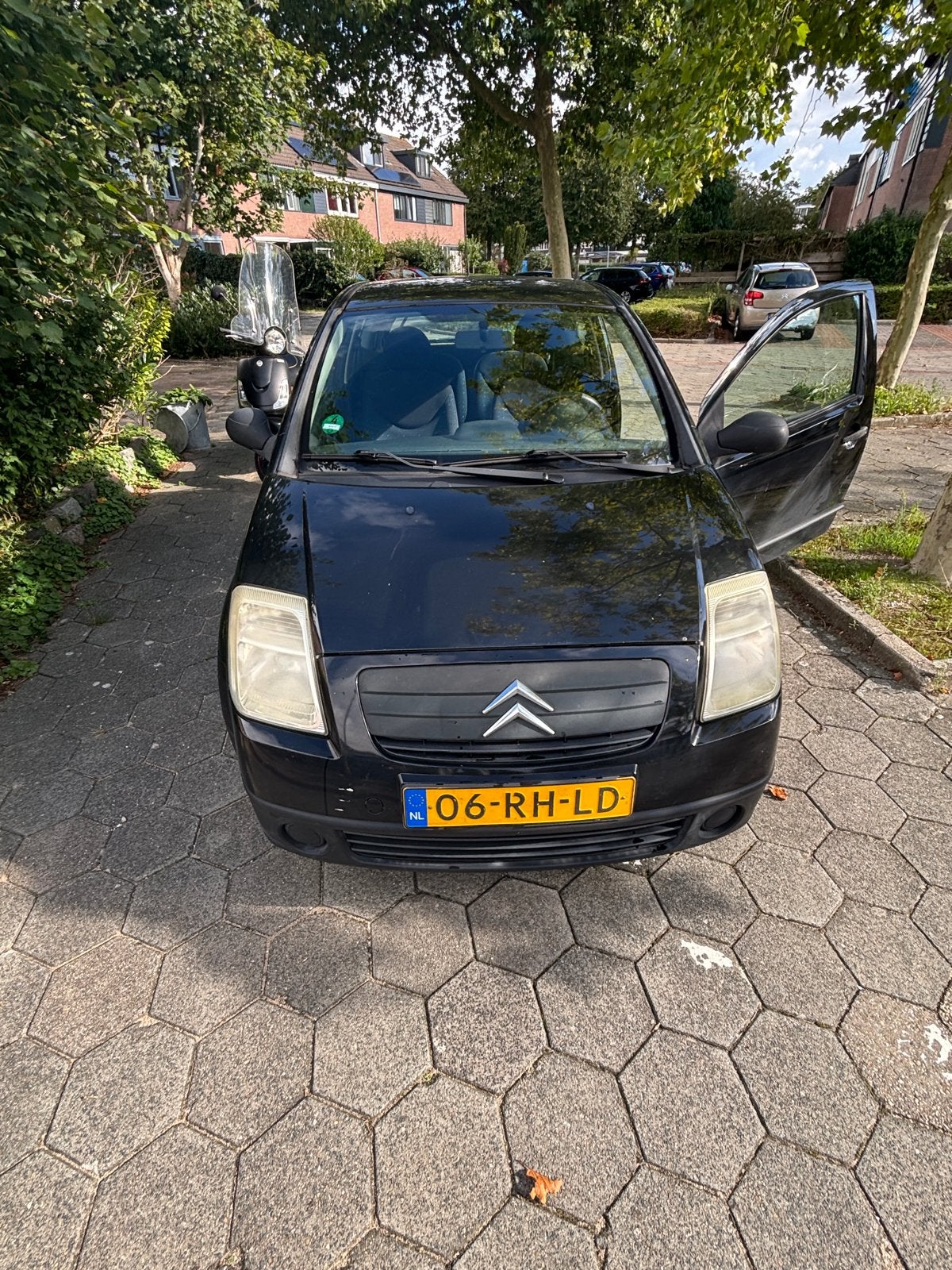 Citroën C2 1.1 I 2005 Zwart, Voorwielaandrijving, 450 kg, 525 kg, 31 €/maand
