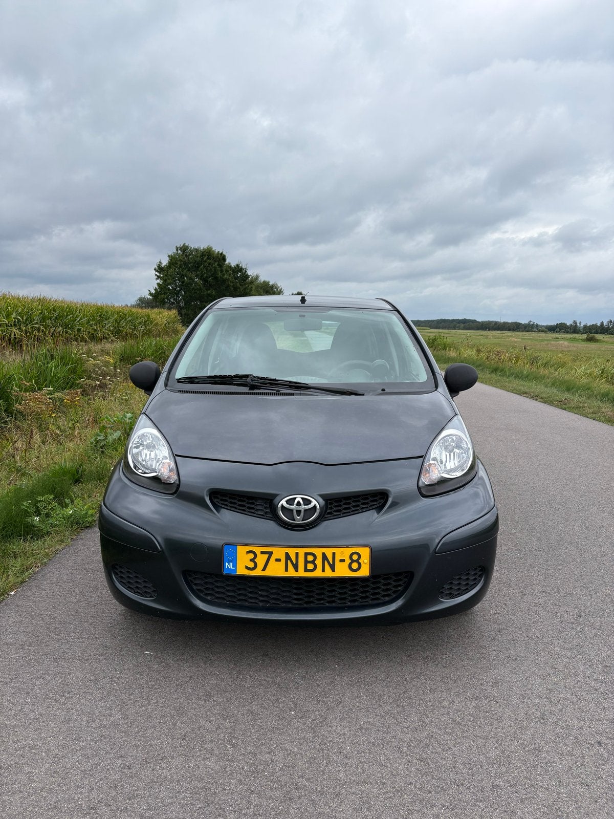 Toyota Aygo 1.0 – Zuinig, goed onderhouden – APK 2027 l, Auto's, Toyota, Voorwielaandrijving, 4 stoelen, 68 pk, Origineel Nederlands