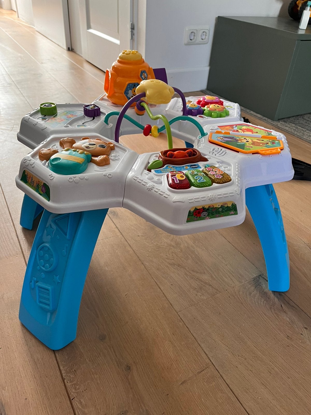 Vtech speeltafeltje, Kinderen en Baby's, Speelgoed | Speeltafels, Ophalen, Zo goed als nieuw