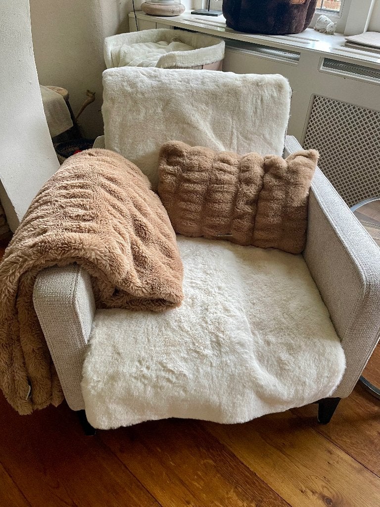 Rivièra Maison Belfort faux fur throw, Huis en Inrichting, 130 cm, Zo goed als nieuw, Plaid, Bruin