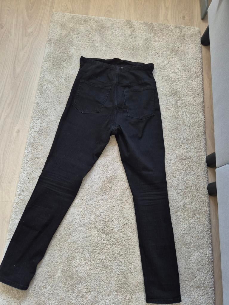 Zwarte positiebroek h&m maat m, Ophalen of Verzenden, Zo goed als nieuw, Zwart, Broek of Spijkerbroek