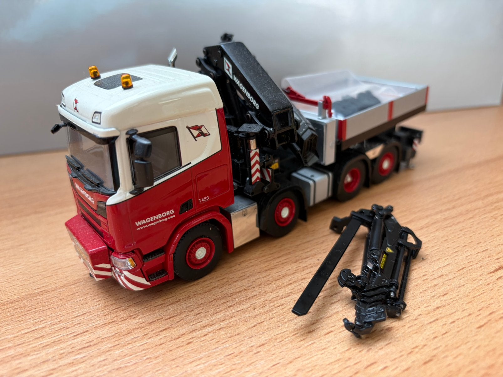 WSI SCANIA R NORMAL WAGENBORG 8x2PALFINGER KRAAN, Ophalen of Verzenden, Zo goed als nieuw, Bus of Vrachtwagen, Wsi