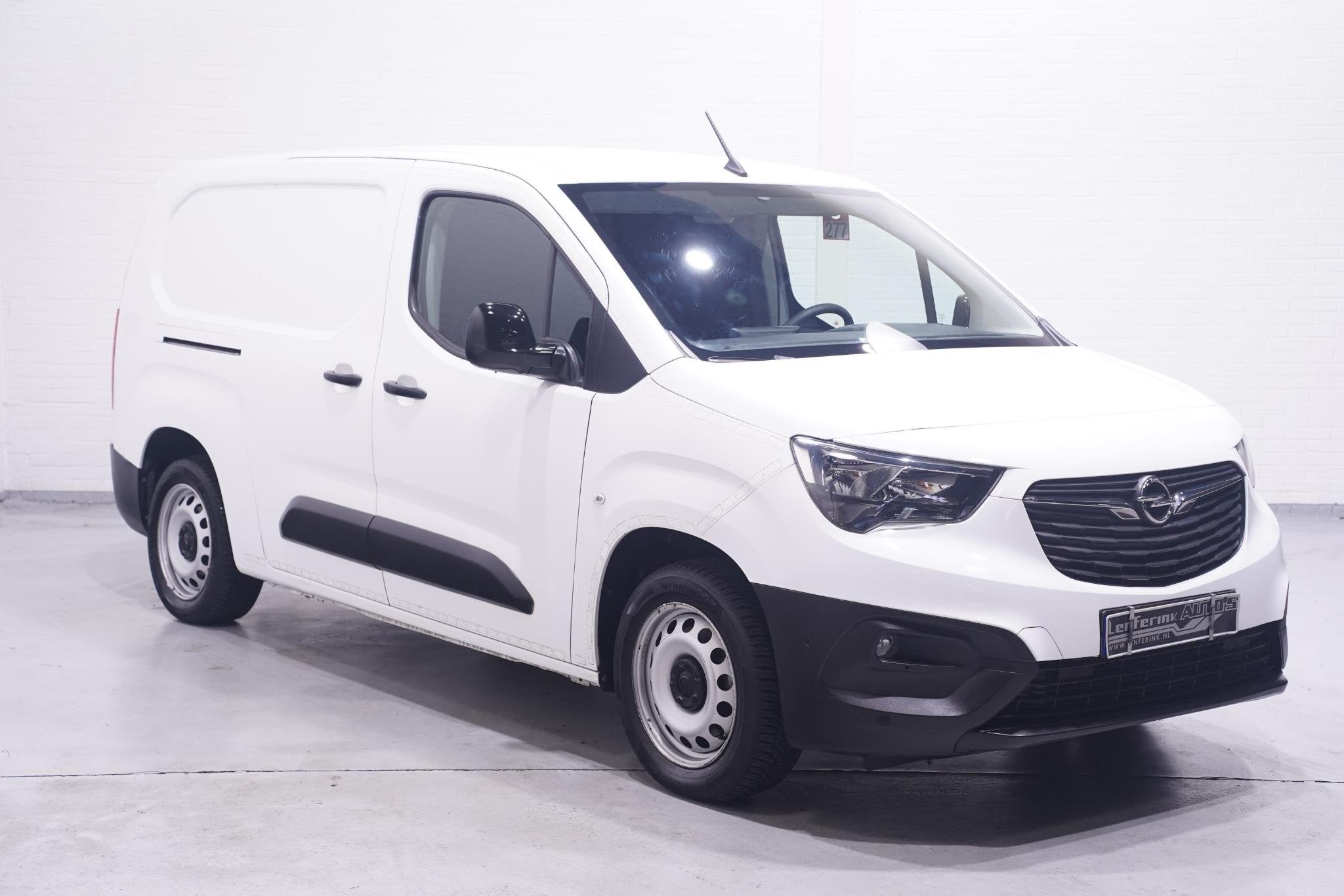 Opel Combo 1.5D 102 pk L2H1 Edition Airco, 2x Schuifdeur, NA, Auto's, Voorwielaandrijving, Gebruikt, 4 cilinders, Verwarmde buitenspiegels