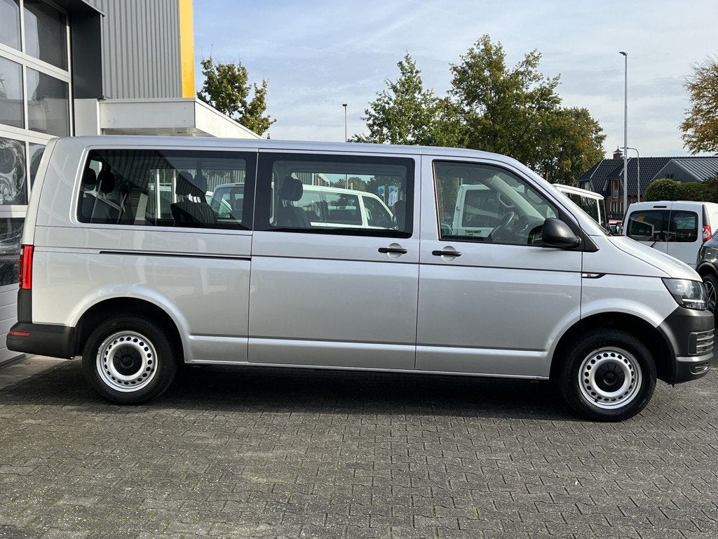 Volkswagen Transporter Kombi 9 Persoons 2.0 TDI L2H1 Incl BT, Voorwielaandrijving, Stof, Gebruikt, 255 €/maand