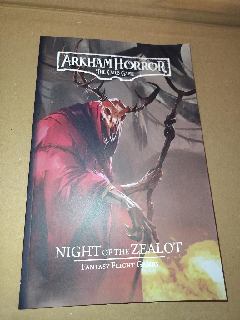 Arkham Horror LCG - Night of the Zealot Campaign book, Vijf spelers of meer, Ophalen of Verzenden, Nieuw, Asmodee