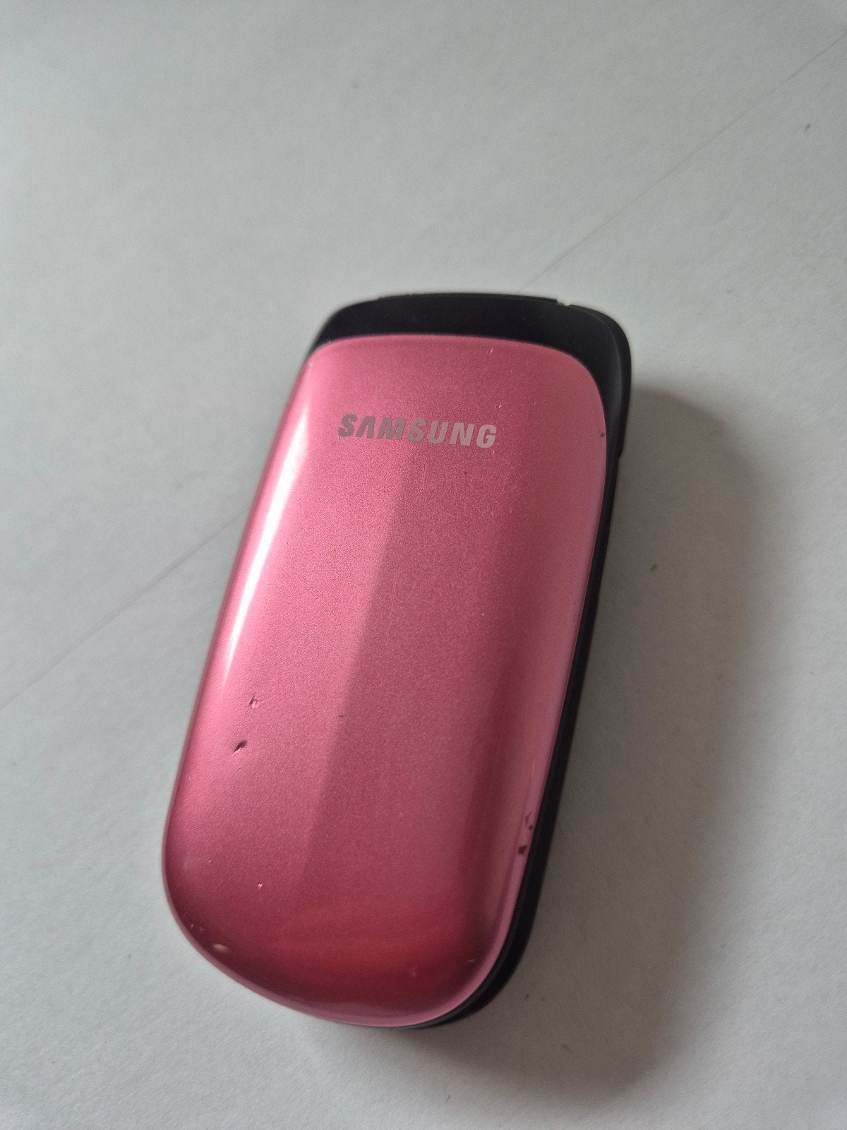 Retro Samsung Klaptelefoon (Roze) Oplader - Werkt perfect!, Gebruikt, Overige modellen, Overige systemen, Fysiek toetsenbord
