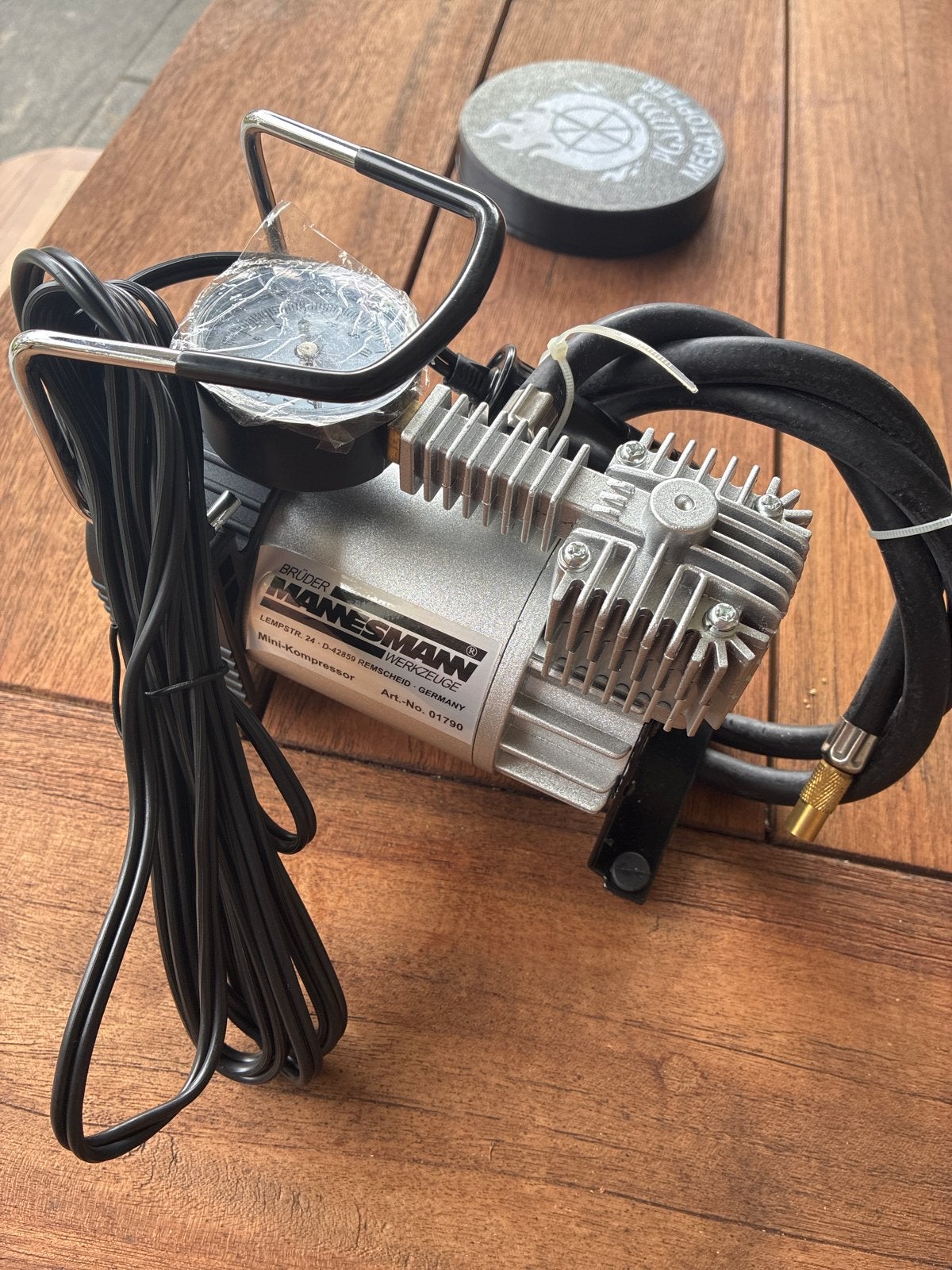 Bruder Mannesmann Mini-Kompressor 12V, Doe-het-zelf en Verbouw, Compressors, Nieuw, 6 tot 10 bar, Minder dan 25 liter, Minder dan 200 liter/min