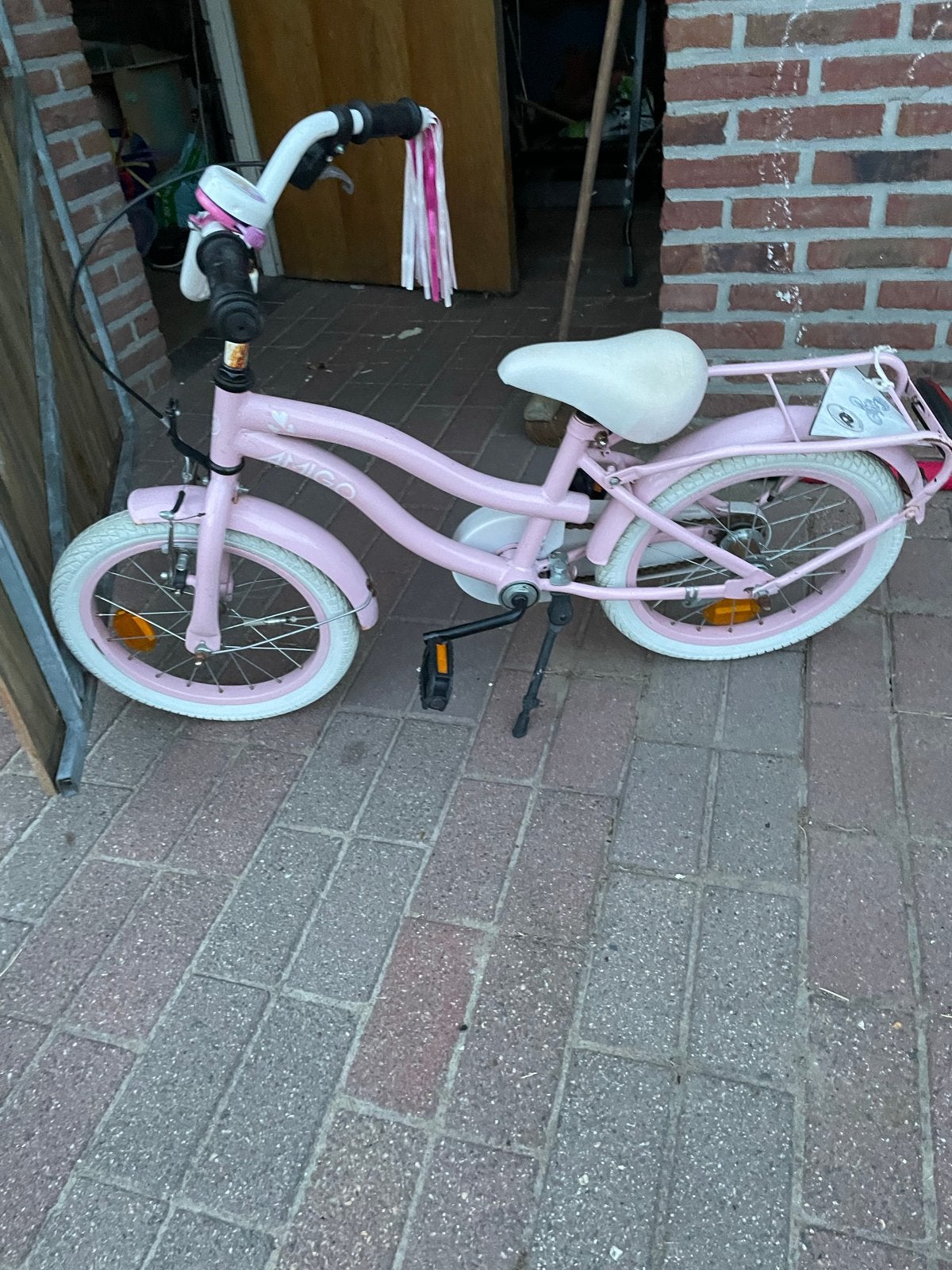 Roze kinderfiets Amigo 16 inch, Ophalen of Verzenden, Gebruikt, Terugtraprem, 16 tot 20 inch