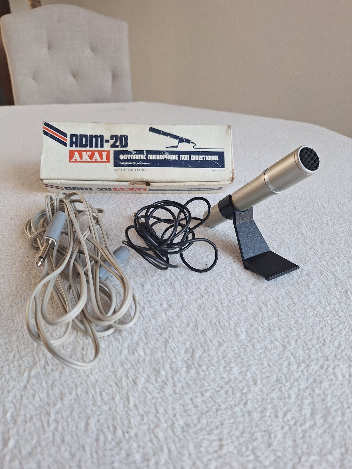 AKAI  MICROFOON  / Type : ADM-20 / van +/_  1975, Ophalen of Verzenden