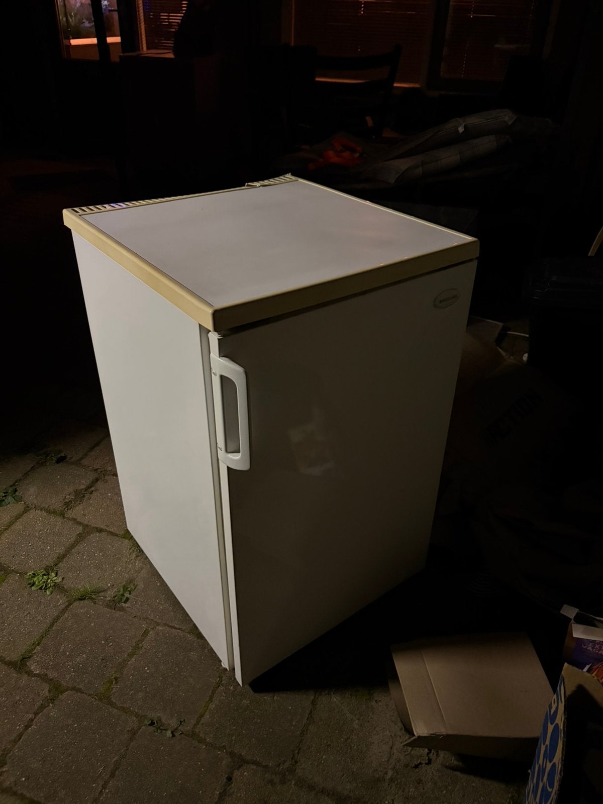 Koelkast, Ophalen, 100 tot 150 liter, 160 cm of meer, Zonder vriesvak