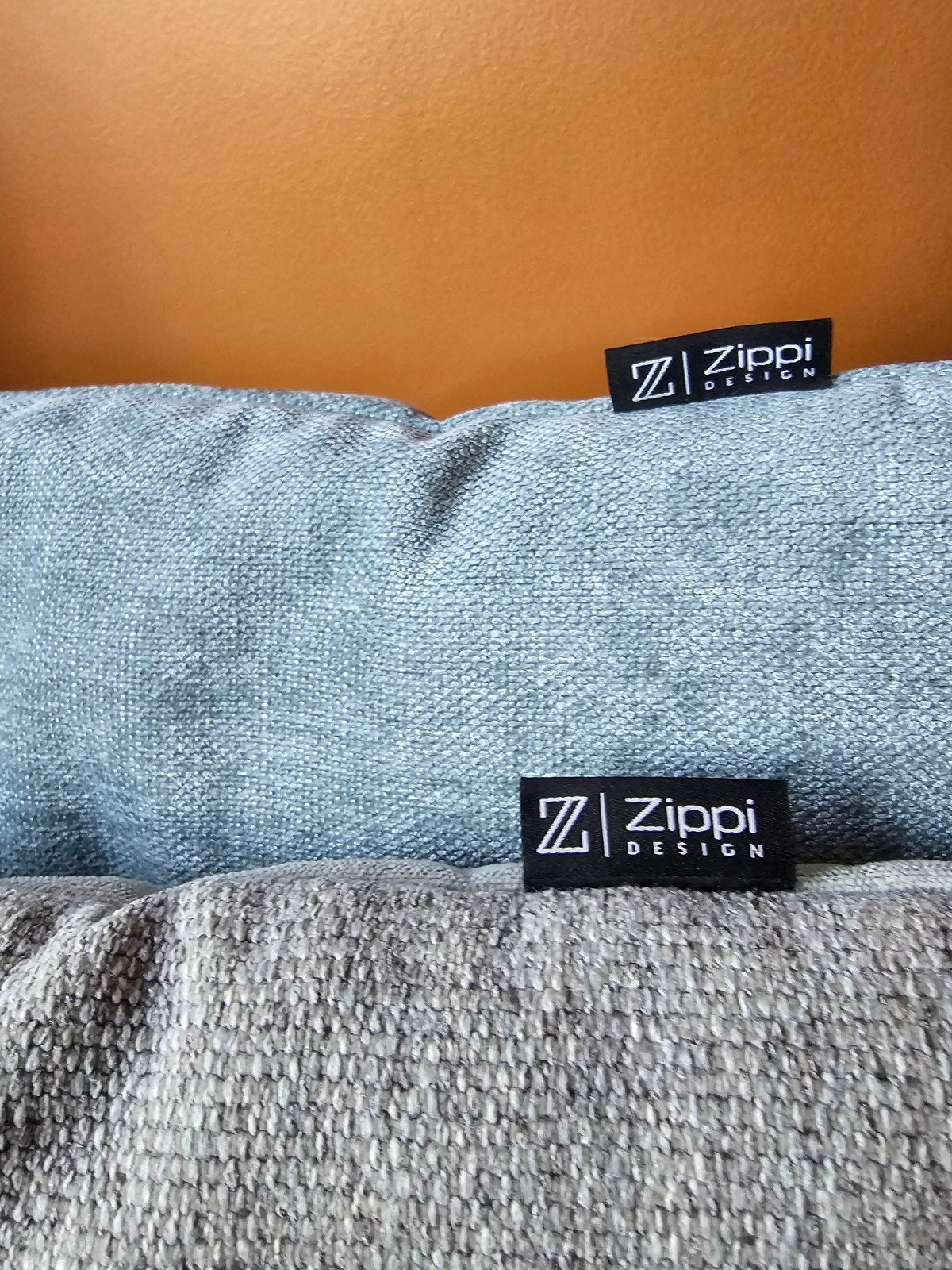 2x Zippi Design Sierkussens Aqua - Zo goed als nieuw, Overige merken, Blauw, Vierkant, Ophalen of Verzenden
