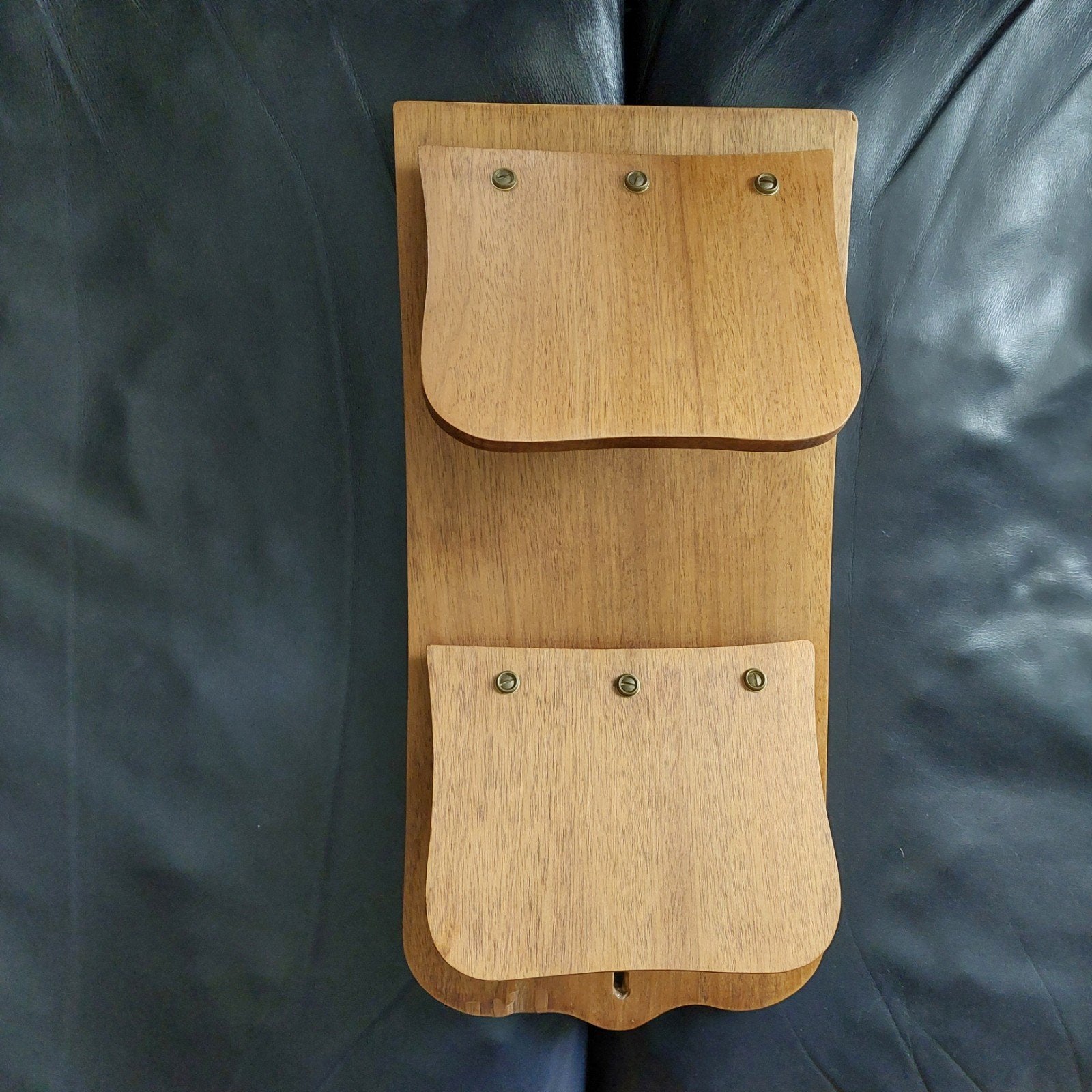 Houten wandorganizer met twee vakken, Ophalen, Hout, Gebruikt, Modern
