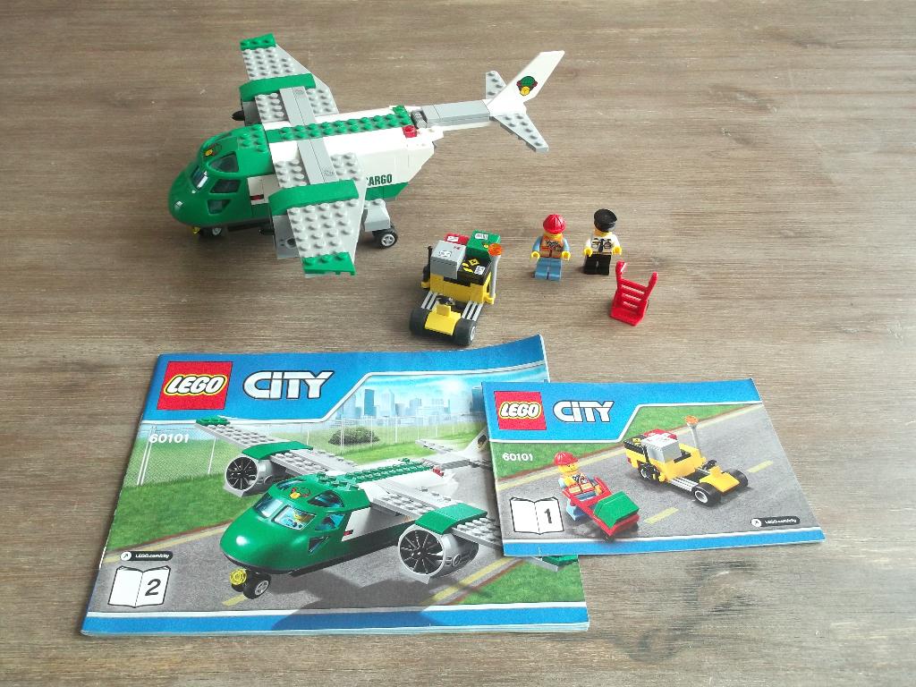lego 60101 airport cargo plane (2016), Kinderen en Baby's, Speelgoed | Duplo en Lego, Ophalen of Verzenden, Gebruikt, Complete set