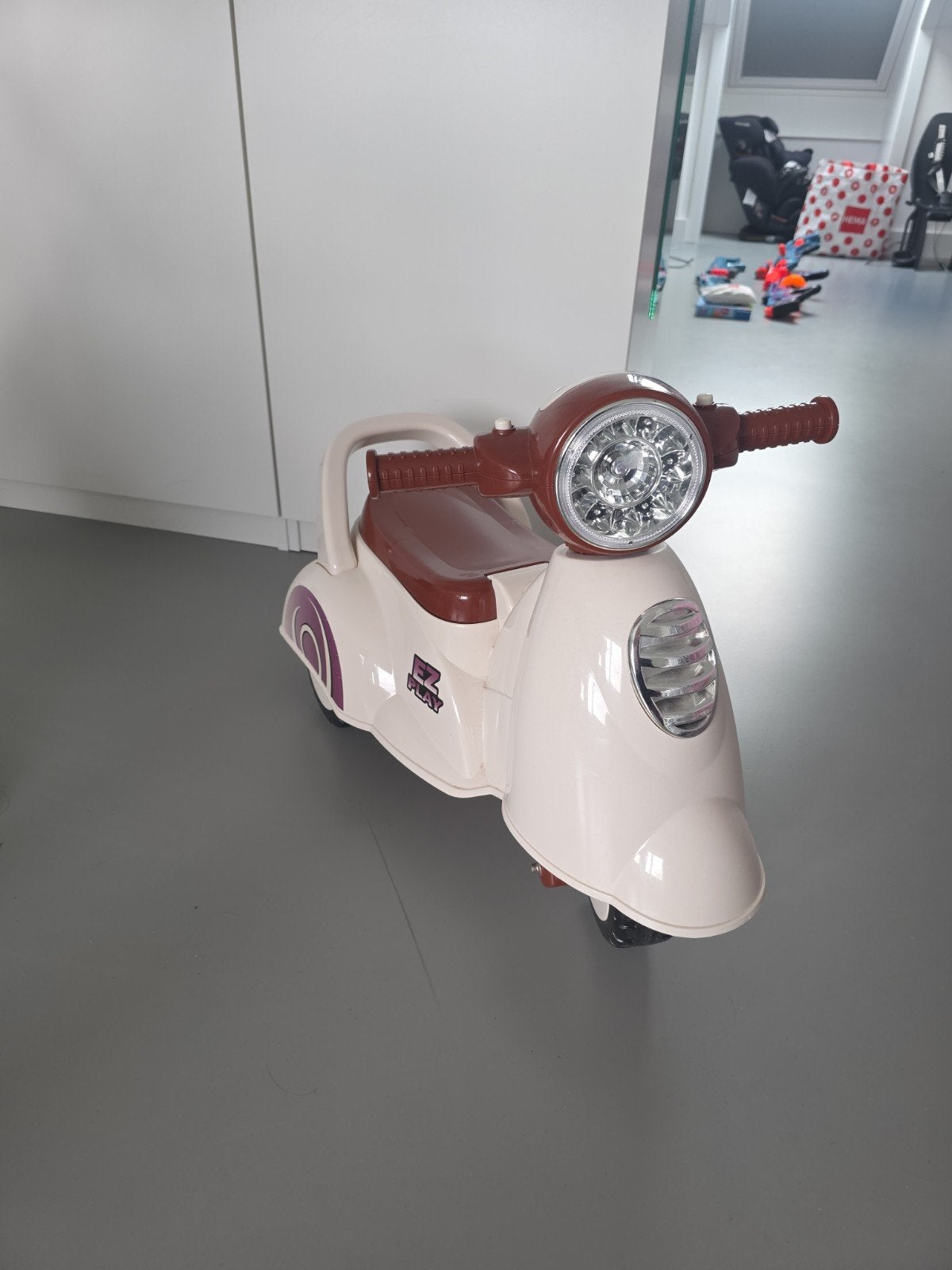 retro scooter, Ophalen, Zo goed als nieuw