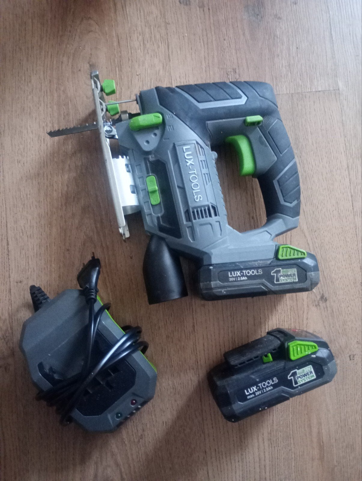 Lux-Tools Decoupeerzaag met 20V accu en lader, Doe-het-zelf en Verbouw, Ophalen of Verzenden, Zo goed als nieuw, 30 tot 70 mm