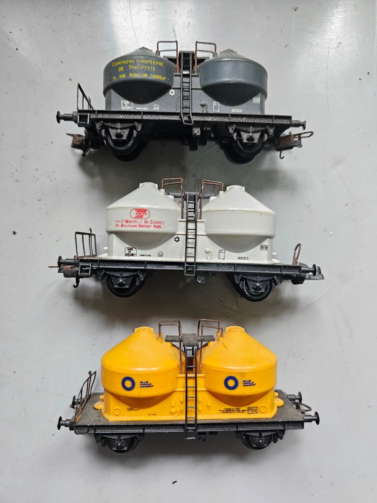 Lima HO modeltrein set van 3 silo wagons, Gebruikt, Gelijkstroom, Wagon, Ophalen of Verzenden