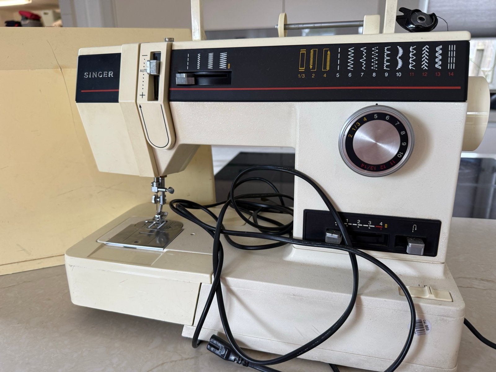 Singer Naaimachine Model 6233 - hobbyist of onderdelen?, Hobby en Vrije tijd, Ophalen, Gebruikt, Naaimachine, Singer