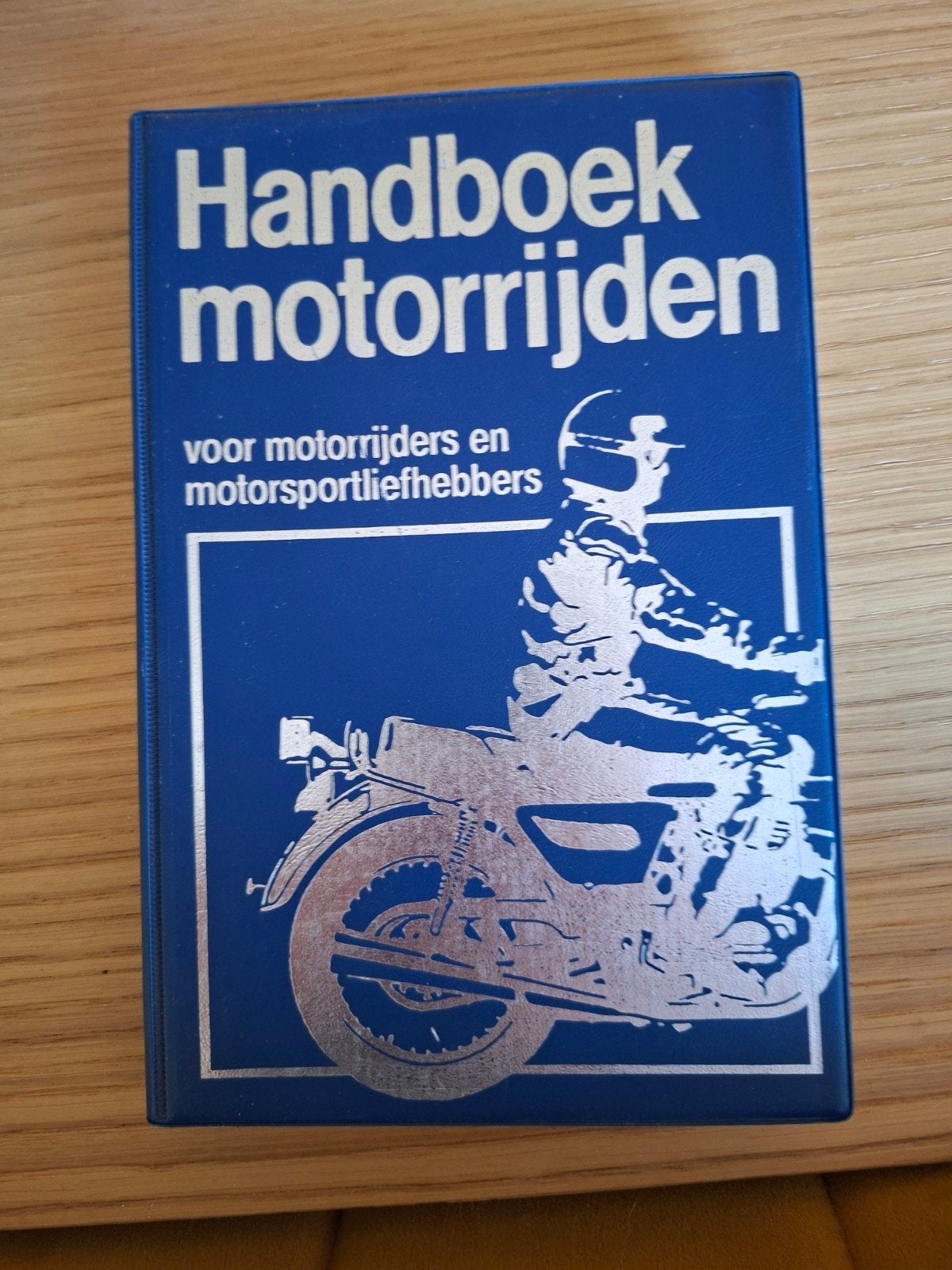 Handboek motorrijden voor motorrijders en motorsportliefhebb, Motoren, Ophalen of Verzenden