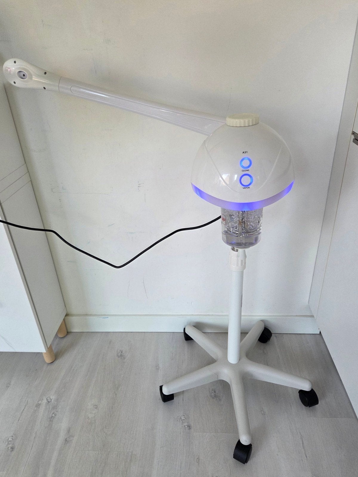 Vapozone Type 31 LED gezichtsstomer met ozon functie, Ophalen of Verzenden, Gebruikt