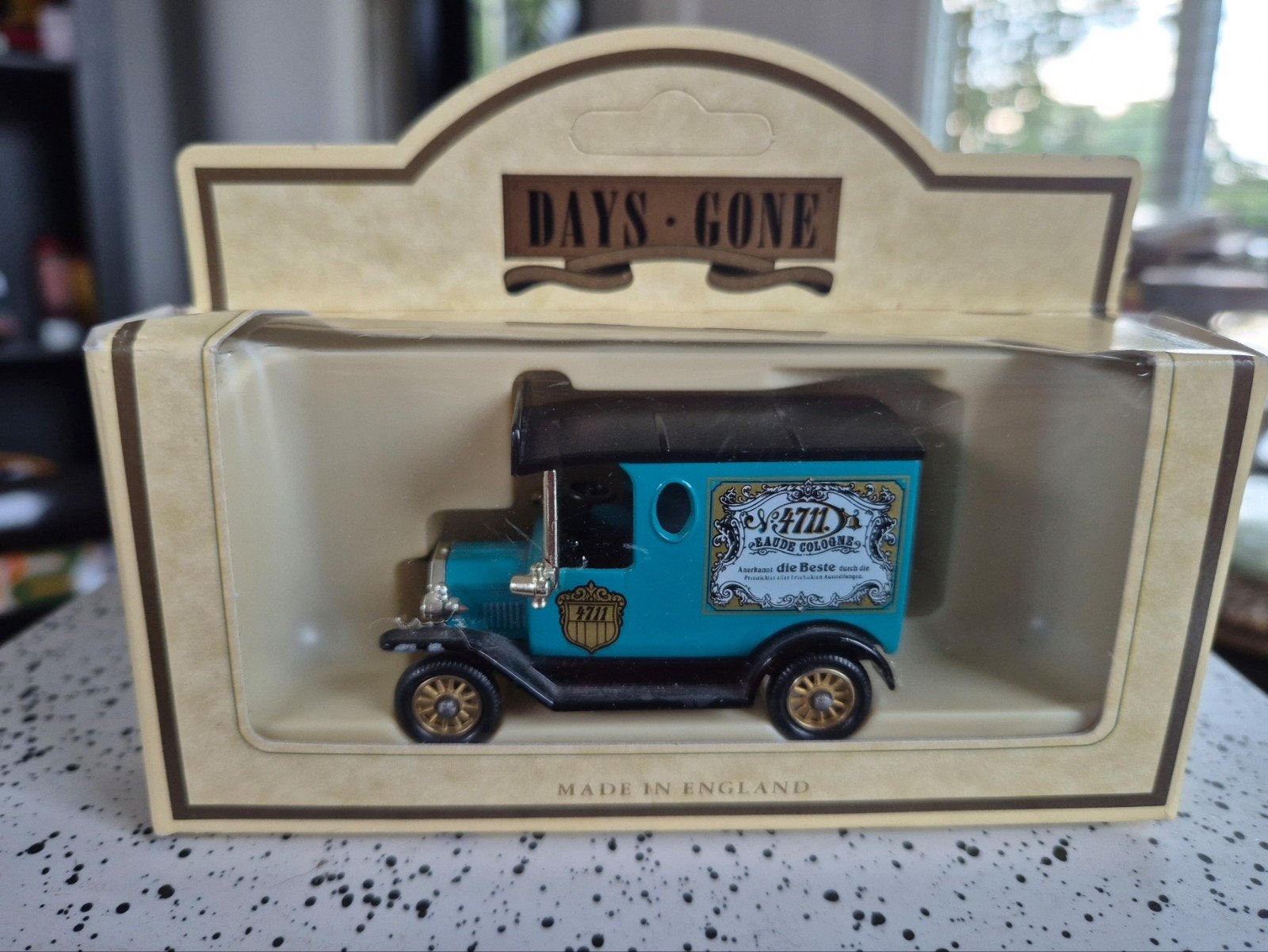 Lledo Days Gone 1920 Model 'T' Ford Van - 4711, Overige merken, 1:32 tot 1:50, Ophalen of Verzenden, Zo goed als nieuw