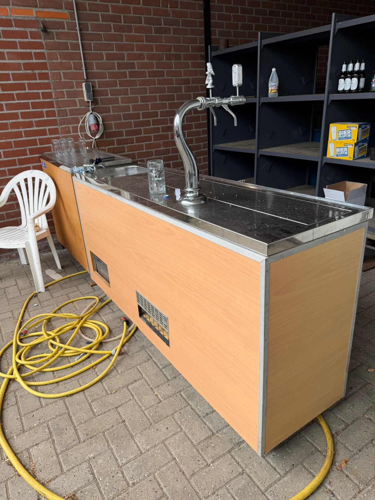 Mobiele bar/tap incl. gamko snelkoeler, Ophalen, Zo goed als nieuw, Inclusief barstoelen