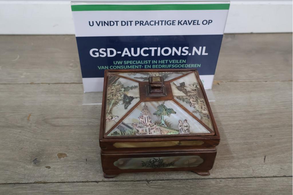 Antiek Chinees Juwelendoosje met Parelmoer Inlegwerk, Antiek en Kunst, Ophalen of Verzenden