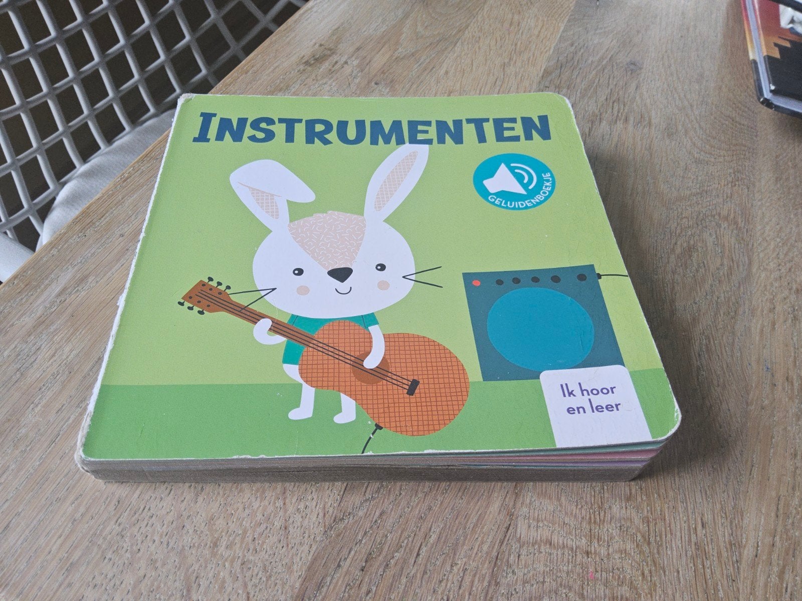 Ik hoor en leer: Instrumenten geluidenboek, Ophalen of Verzenden, Gelezen, Uitklap-, Voel- of Ontdekboek