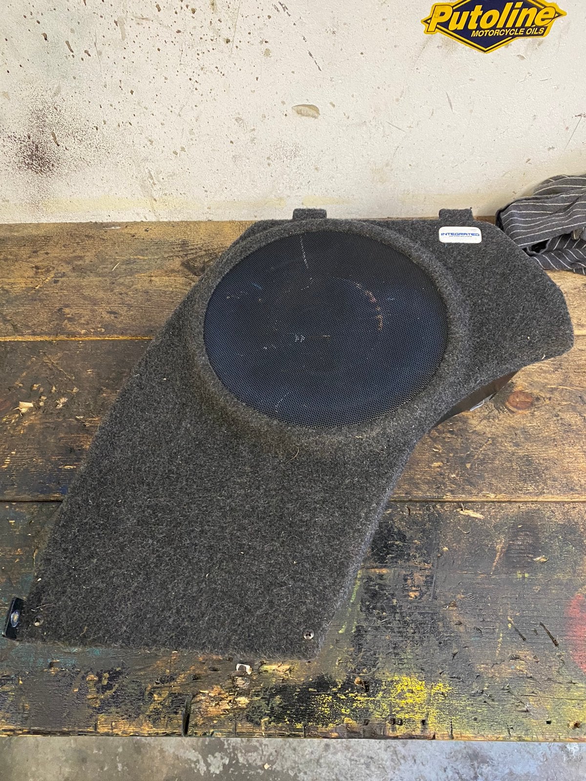Integrated subwoofer VW Golf 7, Ophalen, Zo goed als nieuw