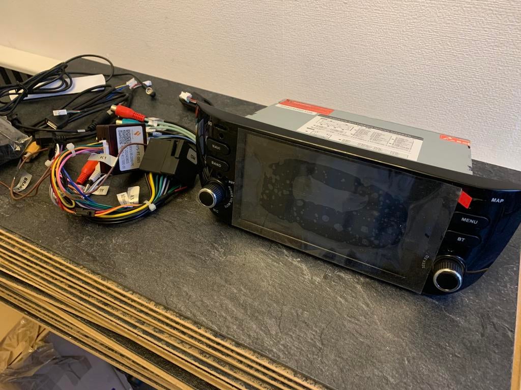 Fiat punto evo multimedia systeem, Auto diversen, Autoradio's, Ophalen of Verzenden, Zo goed als nieuw