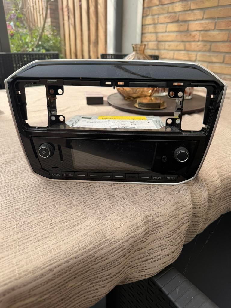 Volkswagen up radio, Auto diversen, Autoradio's, Ophalen, Zo goed als nieuw