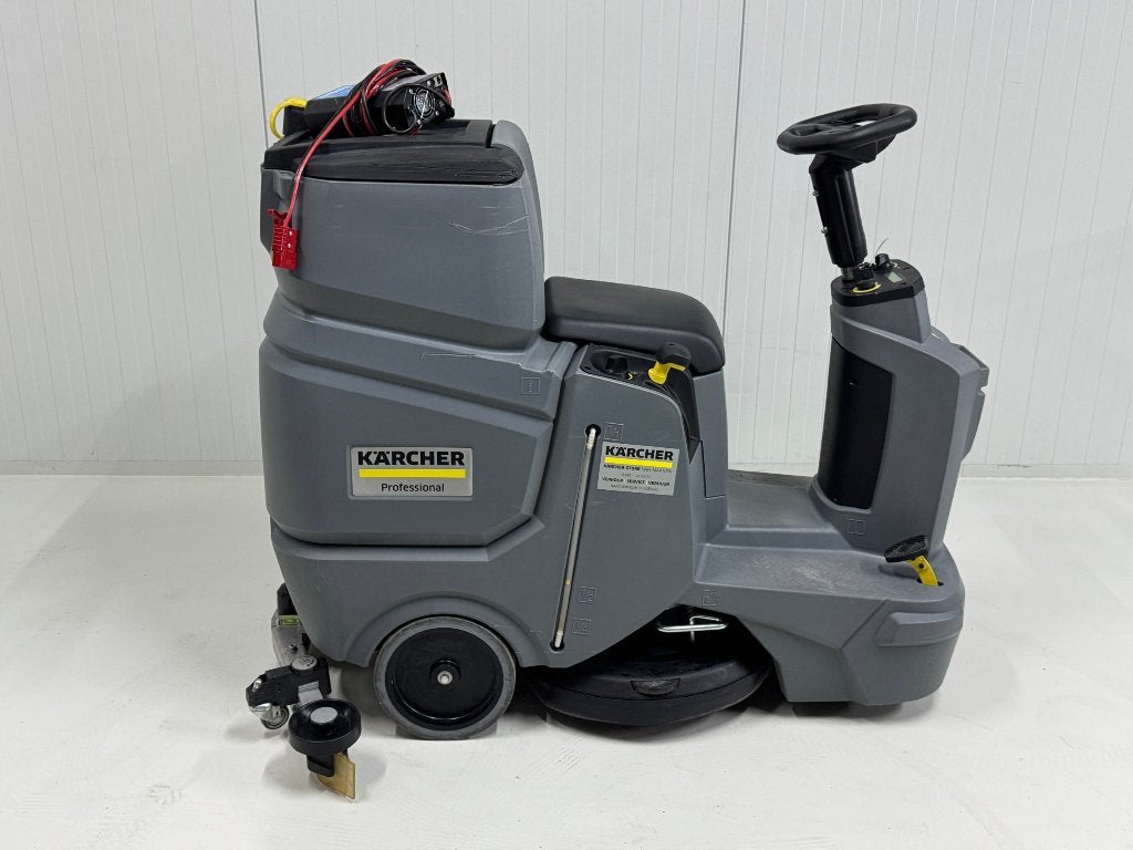 KARCHER ZITSCROB-/ZUIGMACHINE BD 50/70 R Classic, Ophalen of Verzenden, Zo goed als nieuw, Schrobmachine