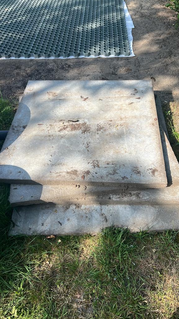4 Gebruikte betonnen terrastegels 1 x 1 meter, Ophalen, Gebruikt, Minder dan 5 m², Beton