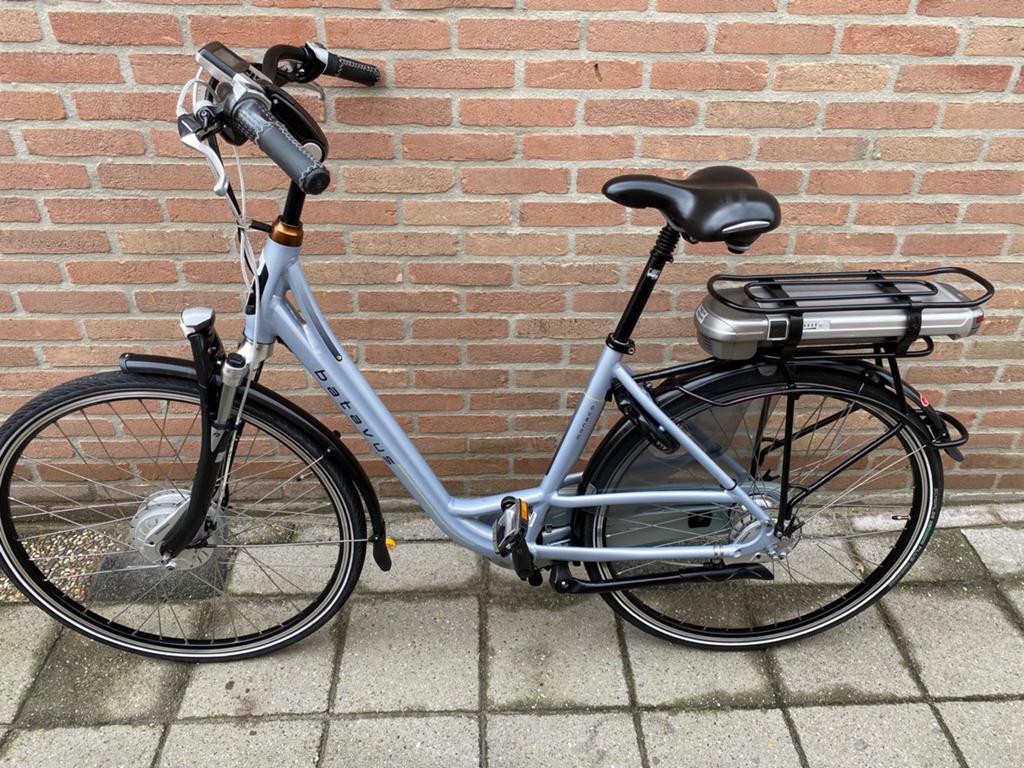 Batavus Monaco E-bike ZGAN Weinig KM lees de beschrijving, Batavus, Ophalen of Verzenden, Zo goed als nieuw, 47 tot 51 cm