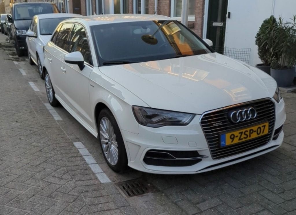 Audi A3 E-tron 2015, Auto's, Apple Carplay, 4 cilinders, Wit, 1395 cc