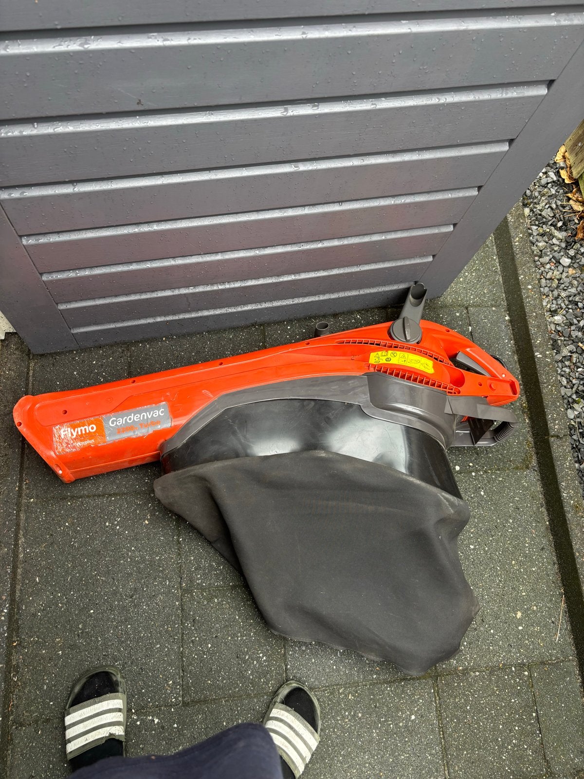 Flymo Gardenvac bladblazer (blaast goed) + Varo grastrimmer, Ophalen, Gebruikt, Handgedragen, Met opvangzak