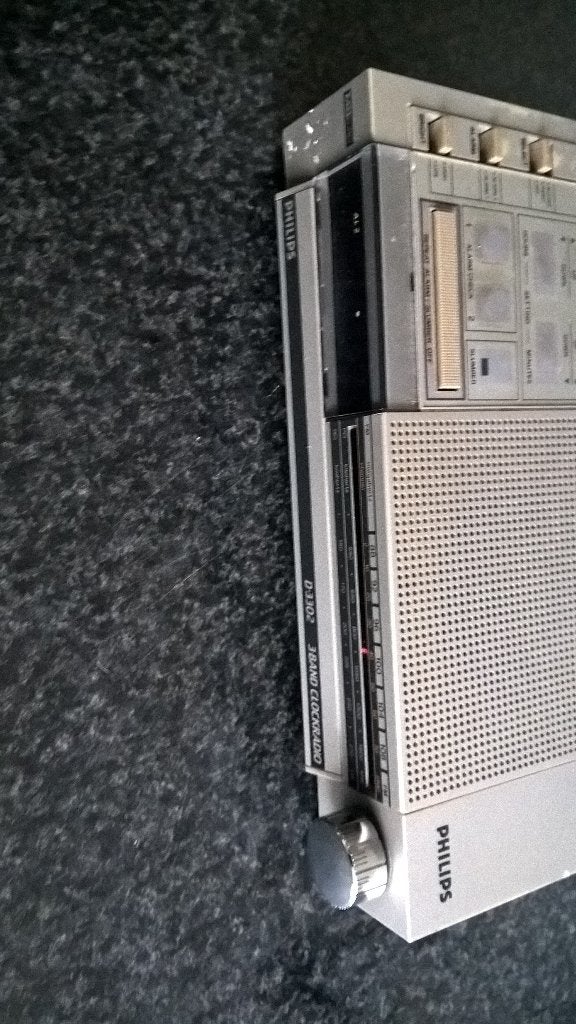 TE koop aangeboden oude radio .phillips doe gepast bod, Audio, Tv en Foto, Radio's, Ophalen of Verzenden, Gebruikt, Radio