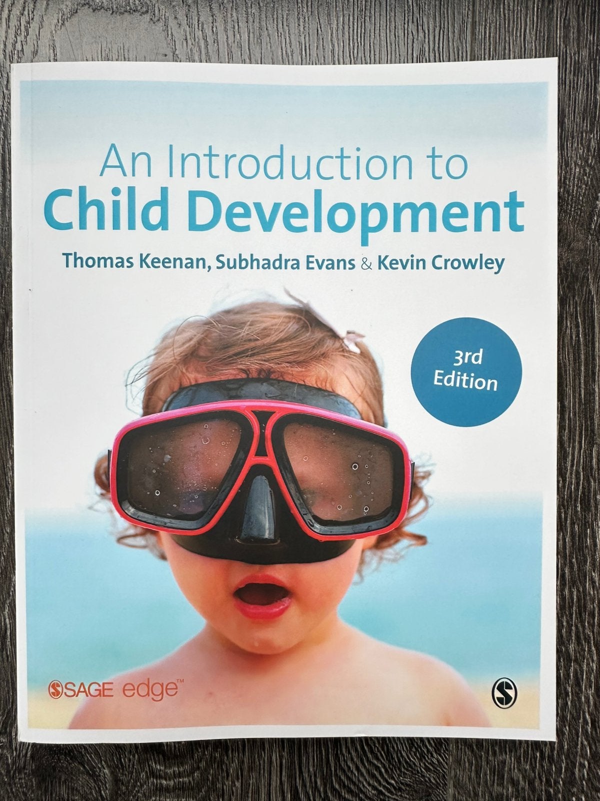 An introduction to child development, Boeken, Ophalen of Verzenden, Alpha, Zo goed als nieuw, WO