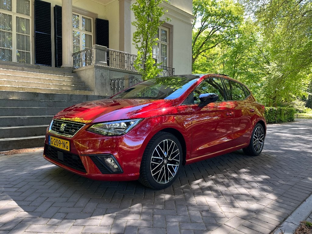 Seat Ibiza 1.0 TSI FR Bns Int. (Ori. NL, Pano, Virt. Co.), Auto's, Voorwielaandrijving, Stof, Zwart, Ibiza