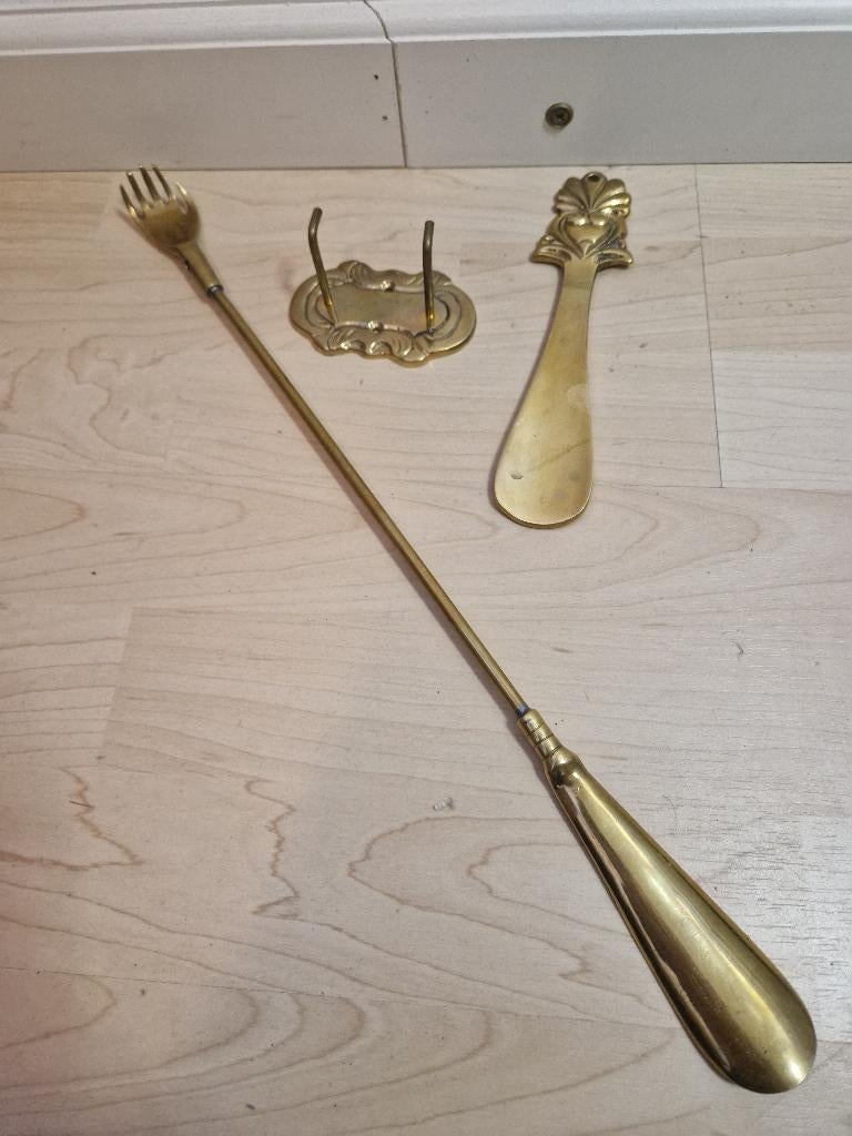 Vintage messing schoenlepel set + haakjes, Ophalen of Verzenden, Brons