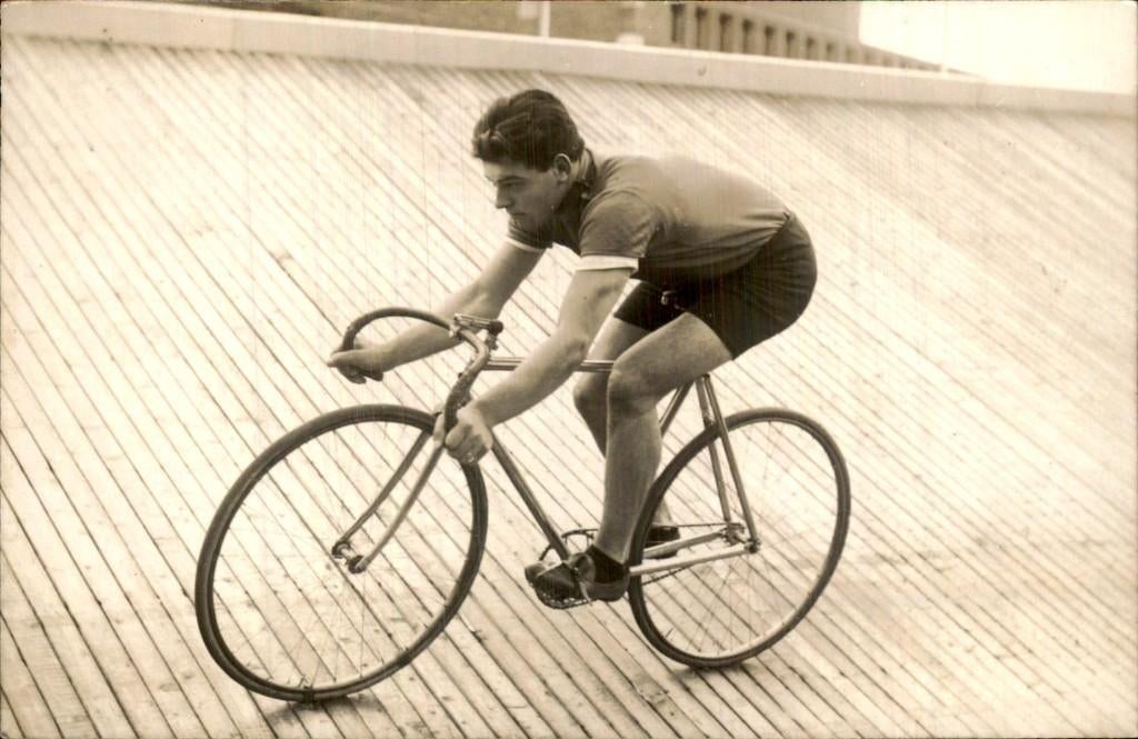 Wielrenner - Fotokaart - 1, Ophalen of Verzenden, 1920 tot 1940, Ongelopen, Noord-Brabant