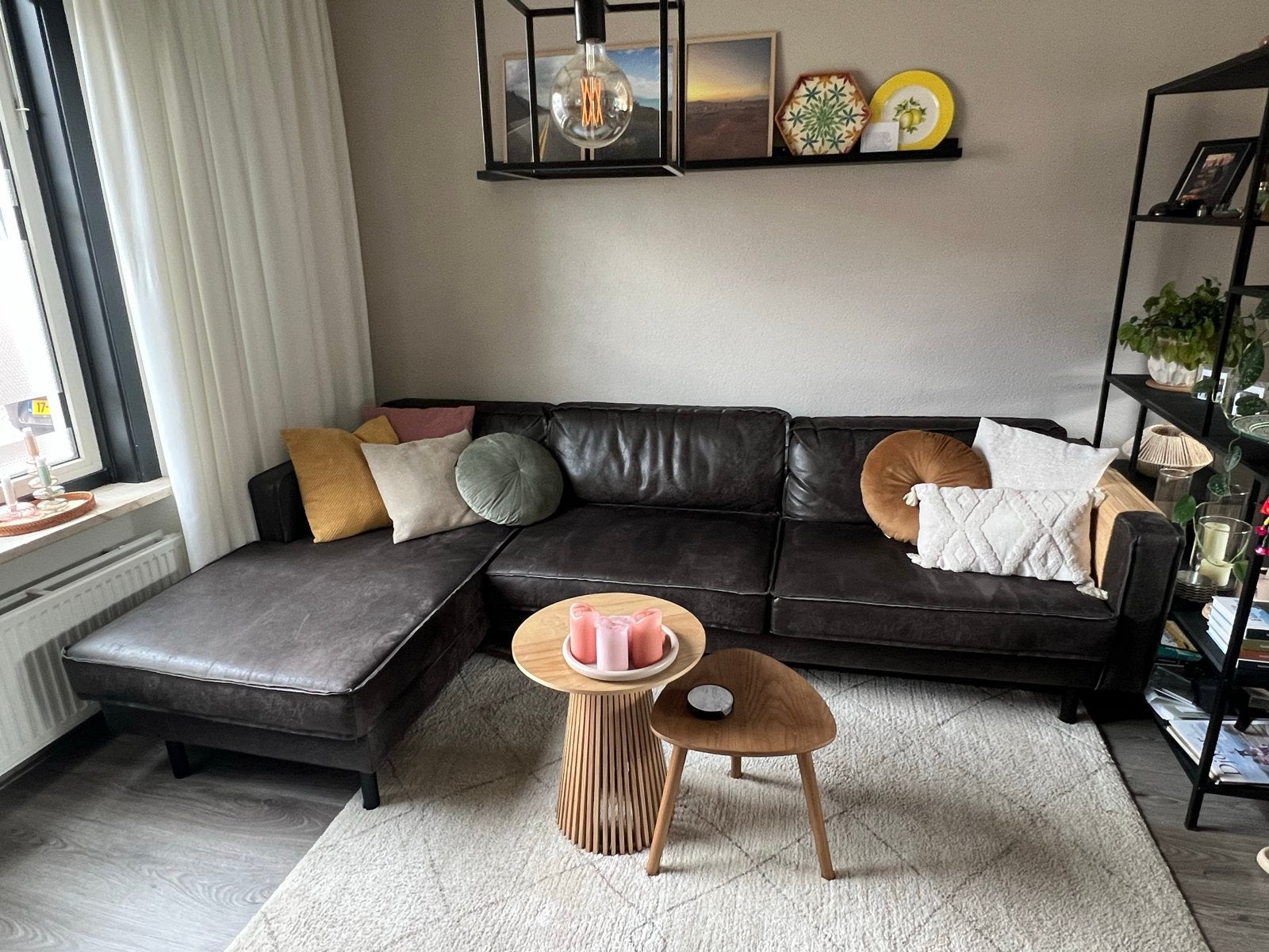Zwarte Leren Hoekbank met Zwarte Poten - 275x160 cm, Huis en Inrichting, Banken | Bankstellen, Ophalen, 250 tot 300 cm, Gebruikt