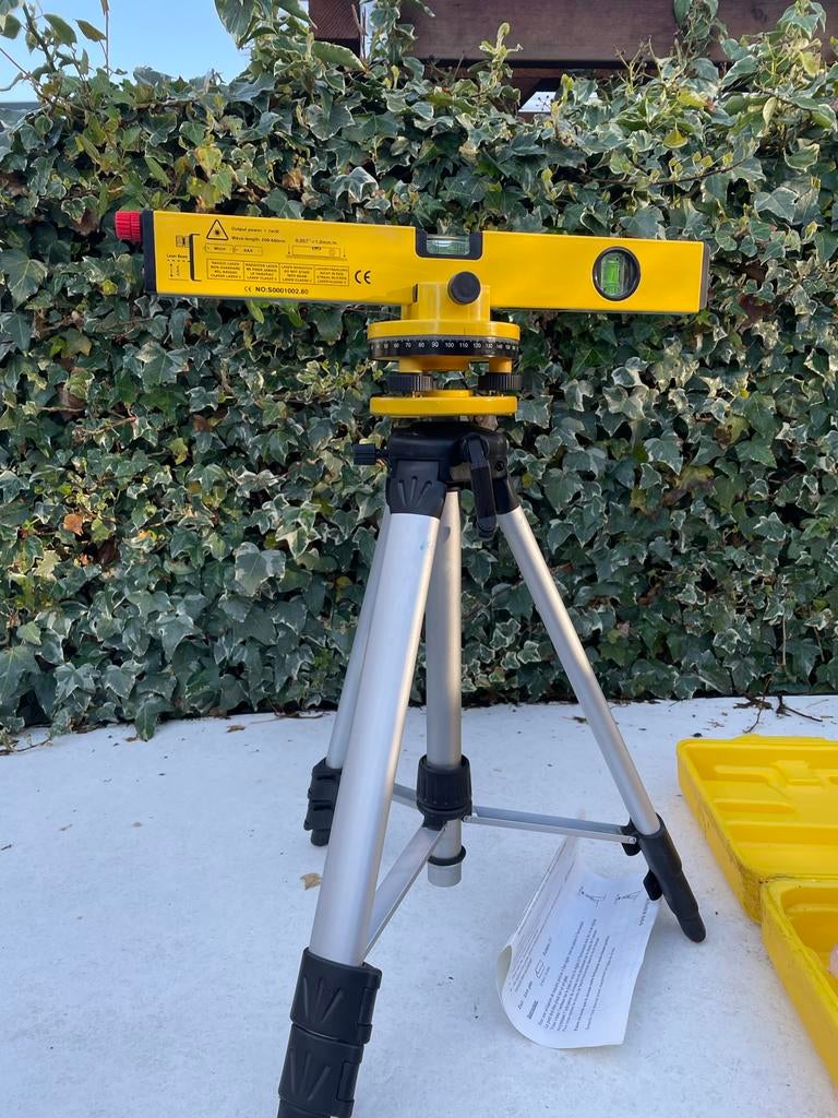 Wisvo Tools Profi laserwaterpas met statief, Ophalen, Zo goed als nieuw